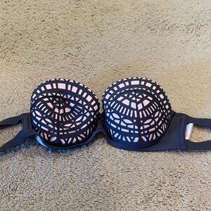 Xhilaration Pink and Black Bra